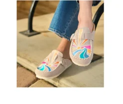 Women's Minnetonka Buckle Clog Clogs