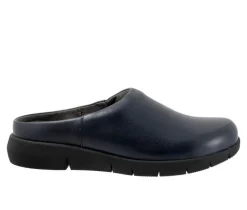 Women's Softwalk Andria Clogs