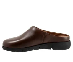 Women's Softwalk Andria Clogs