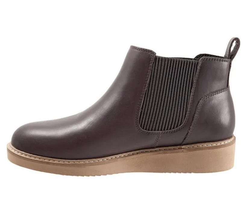 Women's Softwalk Wildwood Chelsea Boots