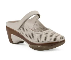 Women's White Mountain Vinto2 Clogs